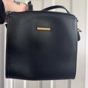 VINTAGE Liz Claiborne Navy Blue Crossbody Bag EUC gold hardware